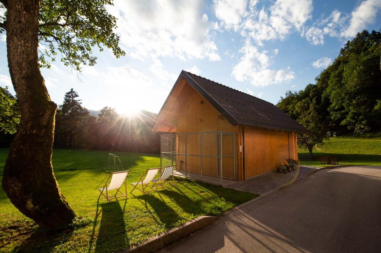 Apartments Tourist Farm Storman With Ev Ch-Station Tržič Exteriör bild
